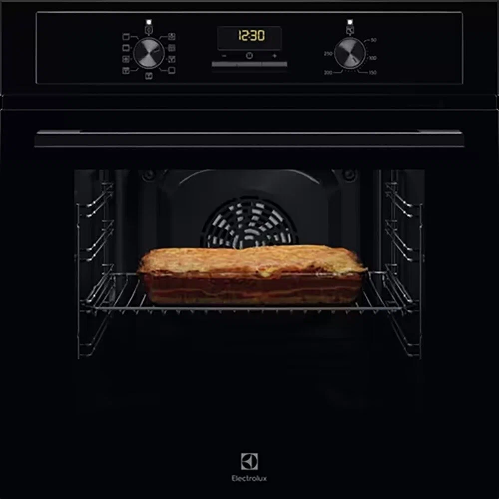 

Встраиваемый духовой шкаф Electrolux EOF3H50BK