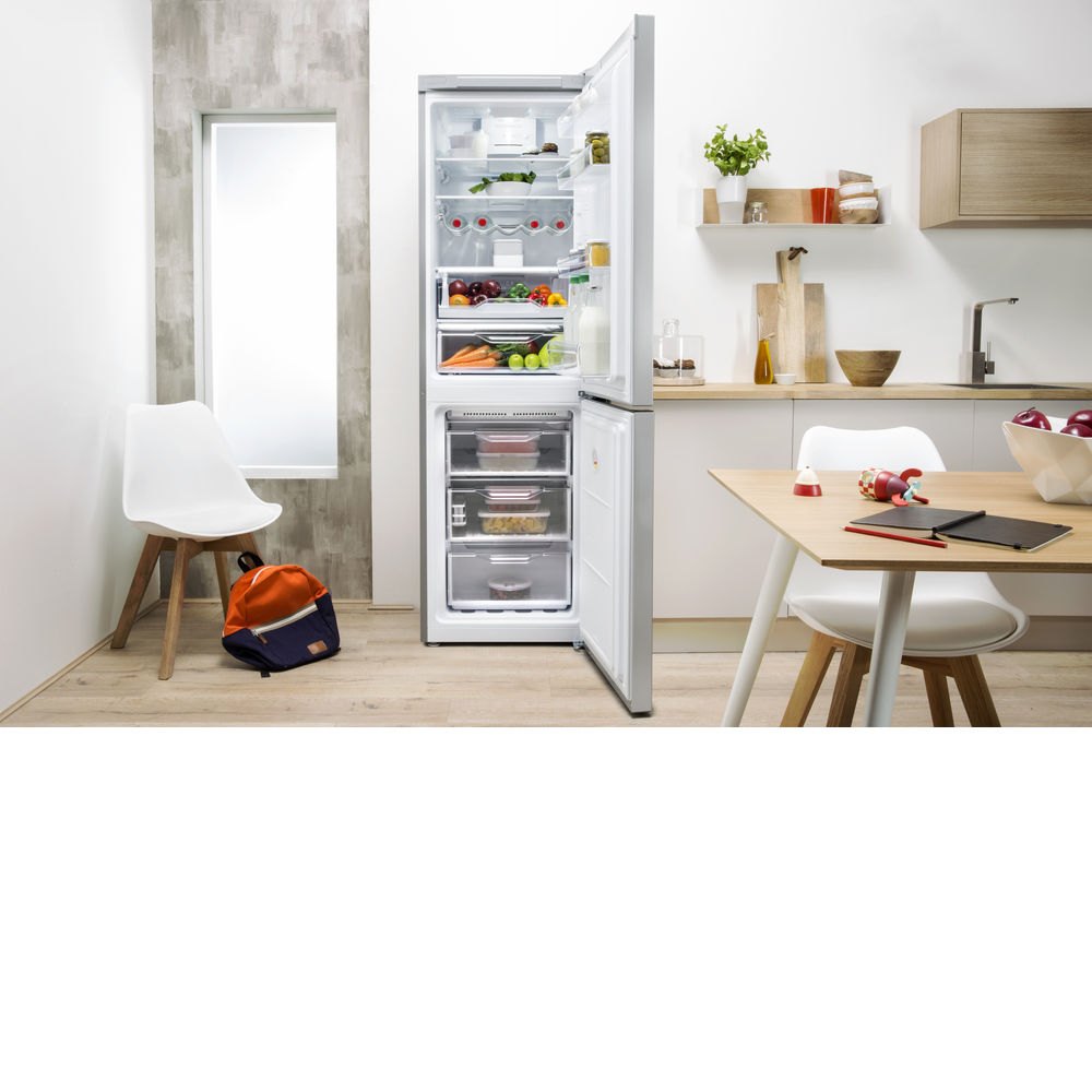 Холодильник Indesit DF 5160 S серый - фото 3
