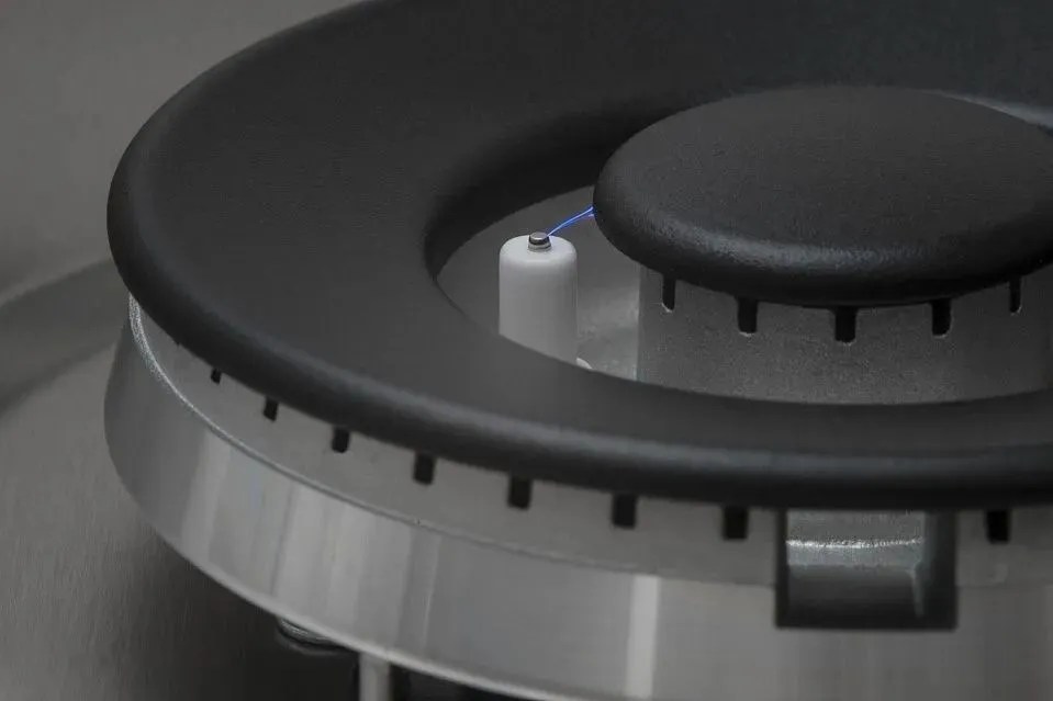 Встраиваемая СВЧ-печь HANSA AMG20BFH + поверхность Hansa BHKS6718511 + духовка Hansa BOES681611 - фото 7