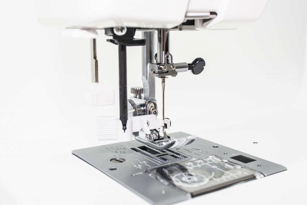 Швейная машинка Janome 90E - фото 7